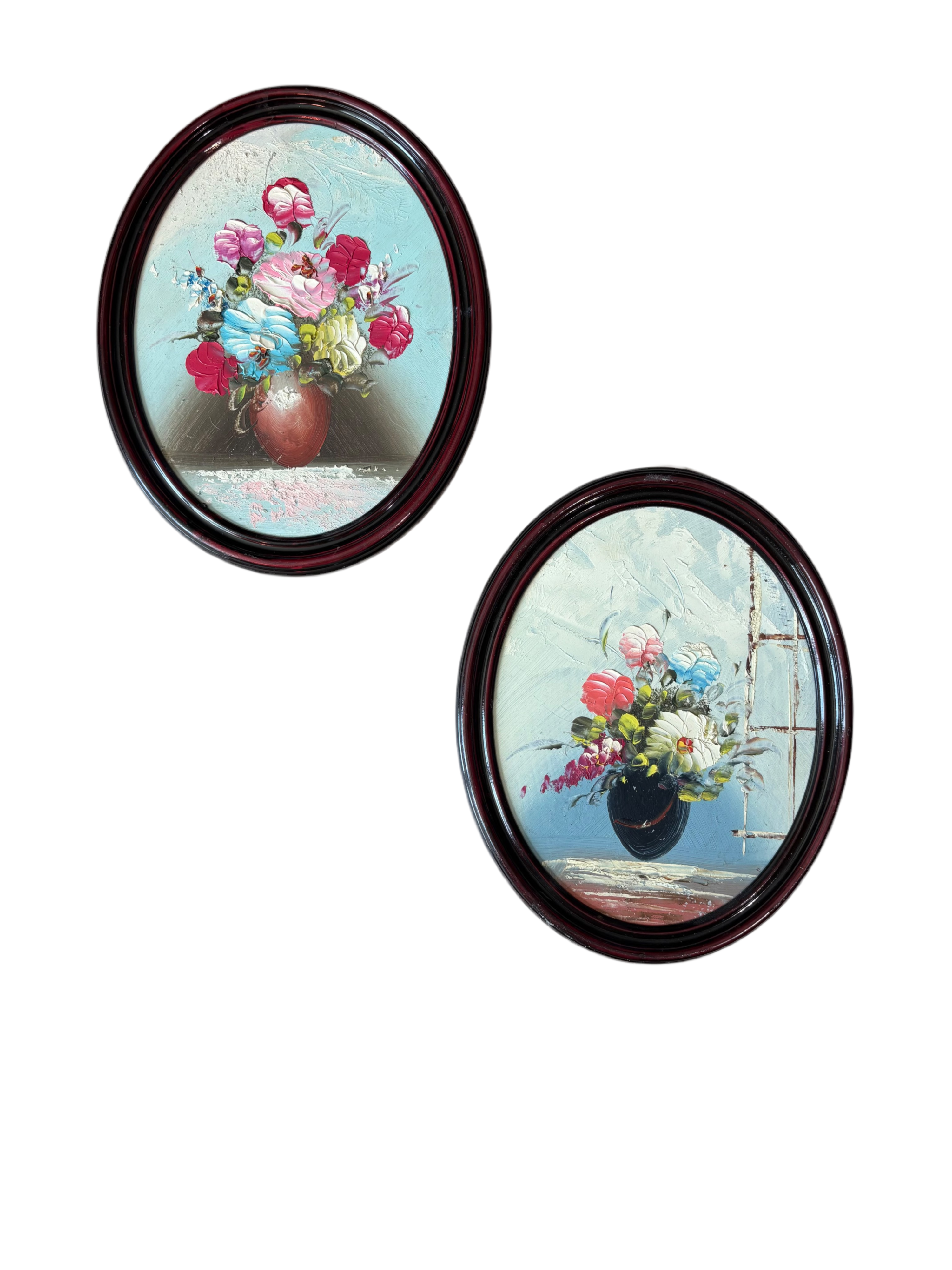 Set Of 2 Vintage Oval Still life oil paintings Of flowers